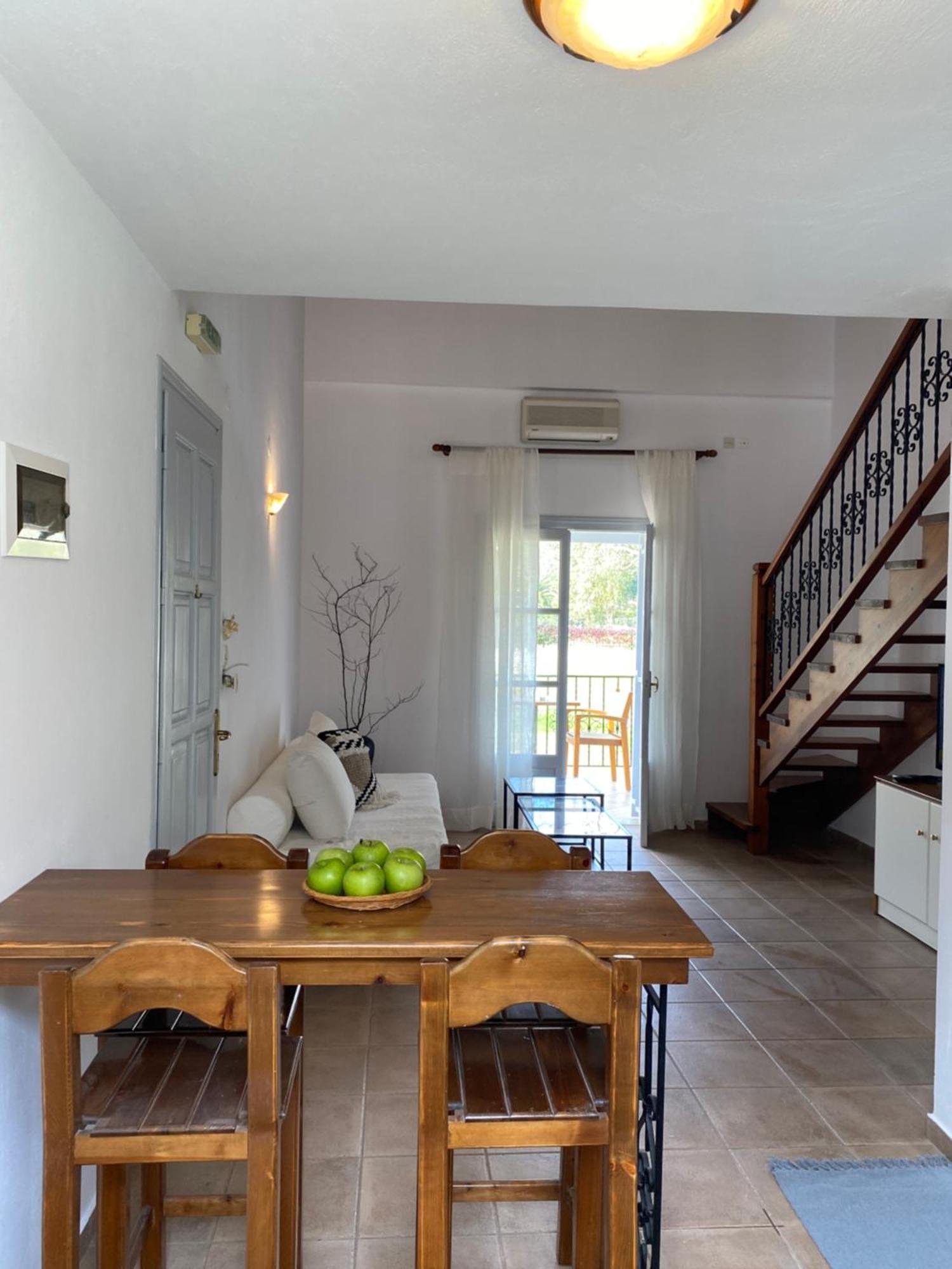 Calma Cottage Skiathos Town Exterior photo
