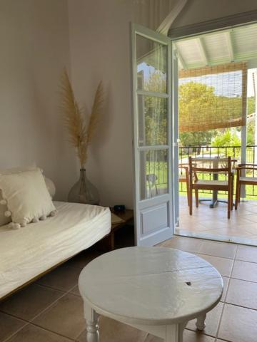 Calma Cottage Skiathos Town Exterior photo